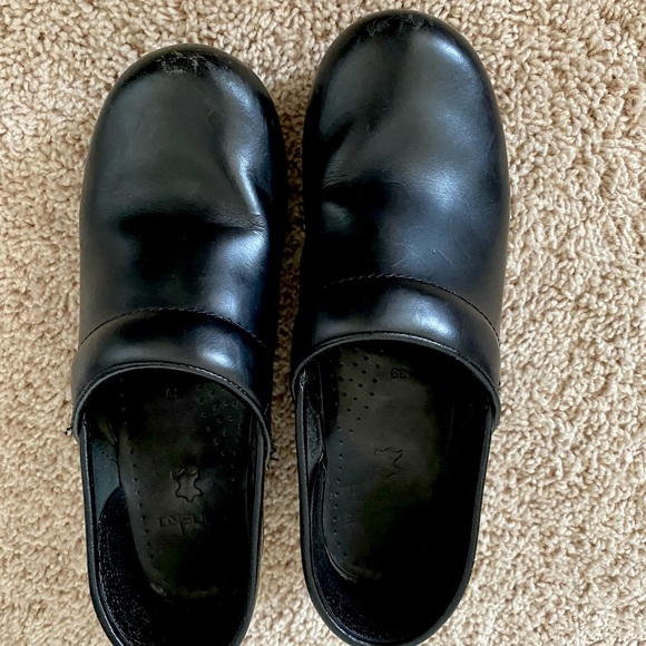 DANSKO // clogs - Picture 1 of 4